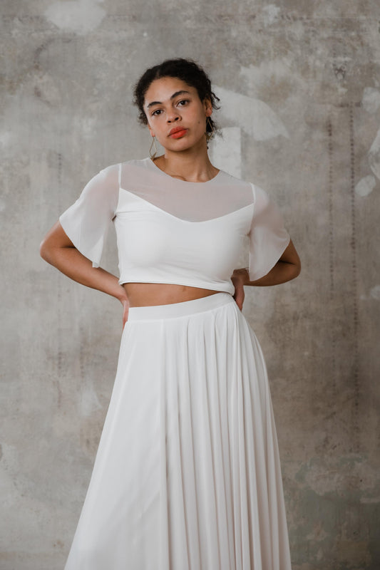 Kurzes Brauttop in zartem Cremegrau