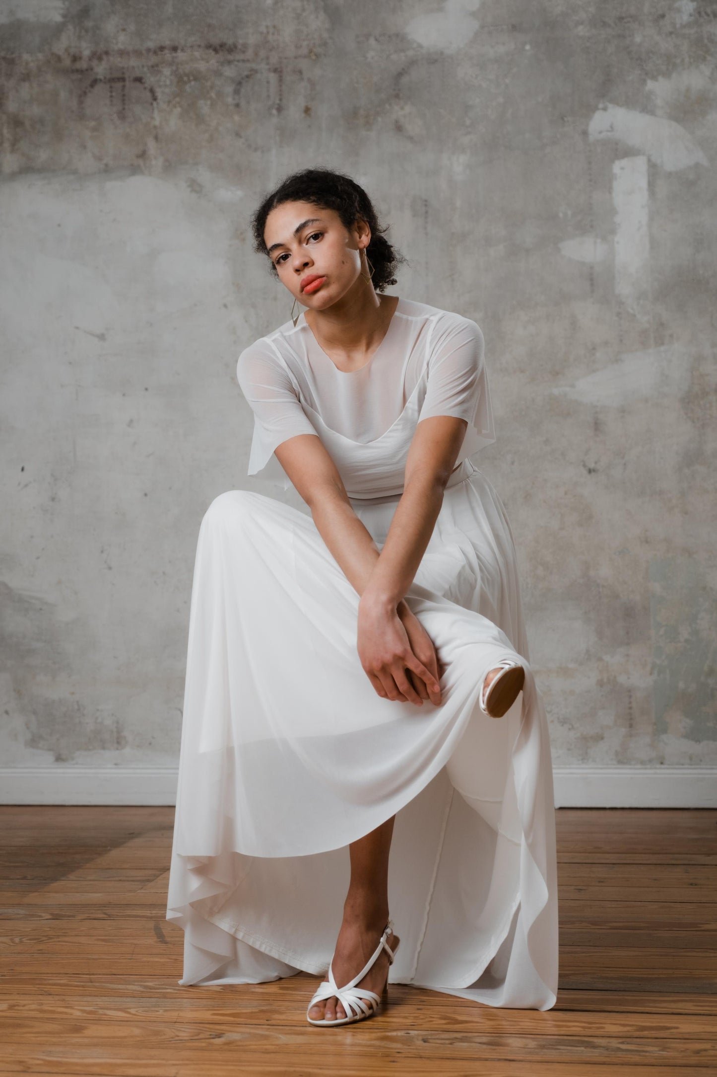 Edler, langer Brautrock "Daydream" in zartem Cremegrau aus Chiffon