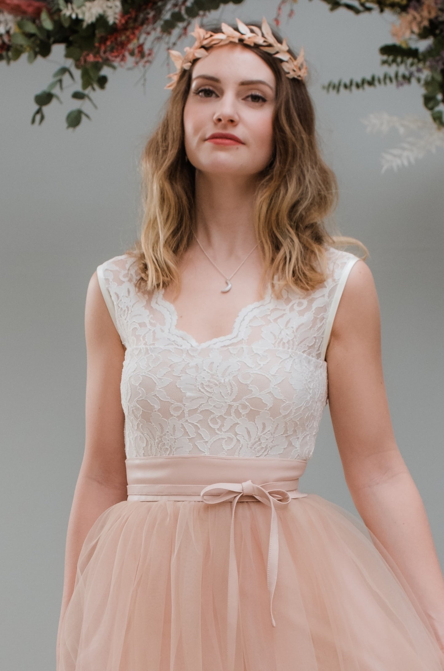 Brautbody rosé mit Spitze