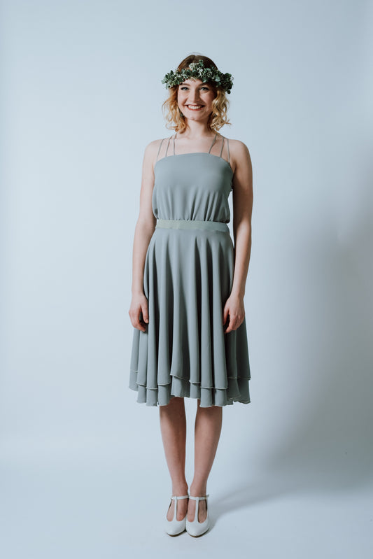 Sommerkleid Taubenblau mit gekreuten Trägern