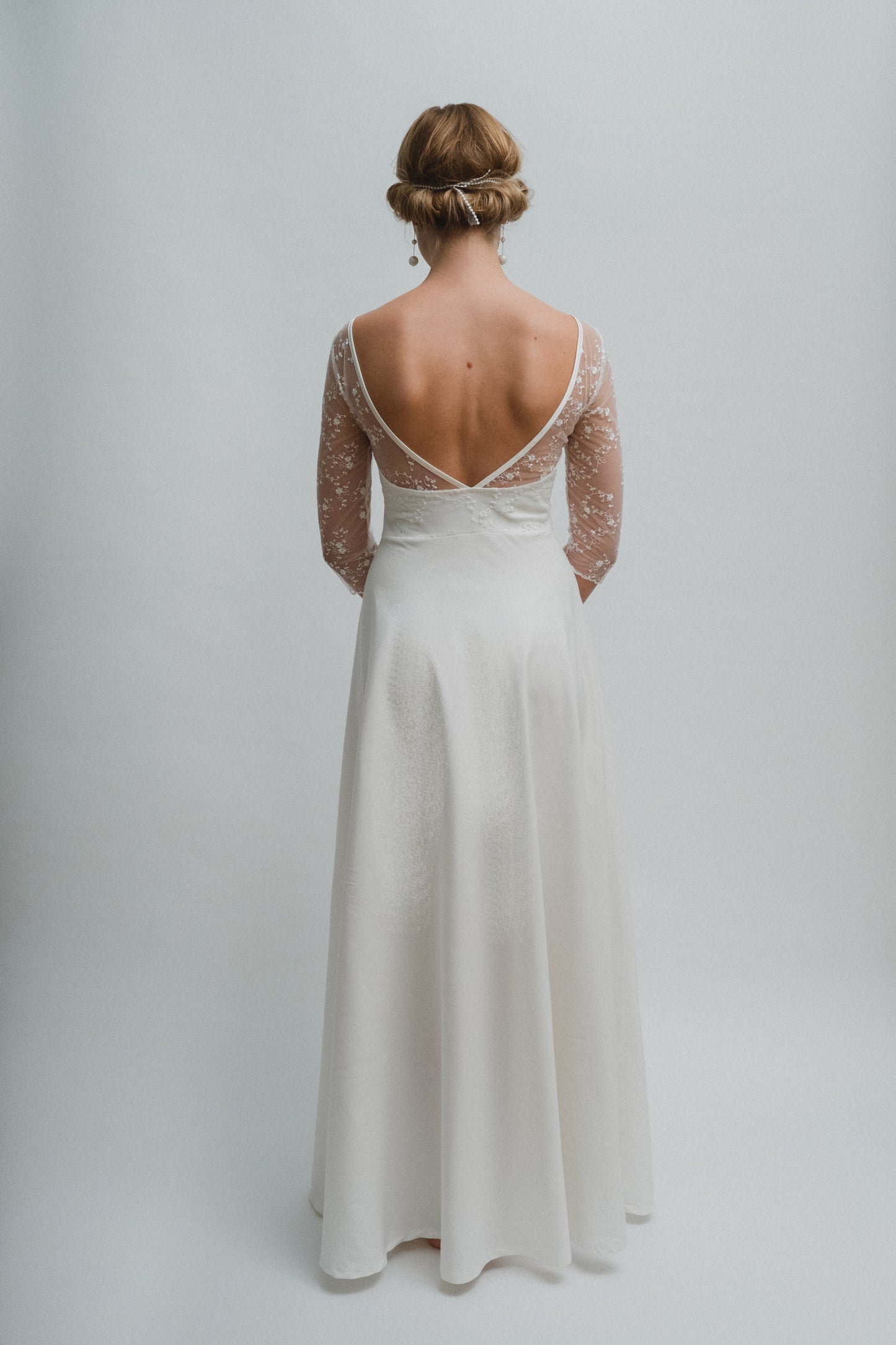 Brautkleid tiefer Rückenausschnitt