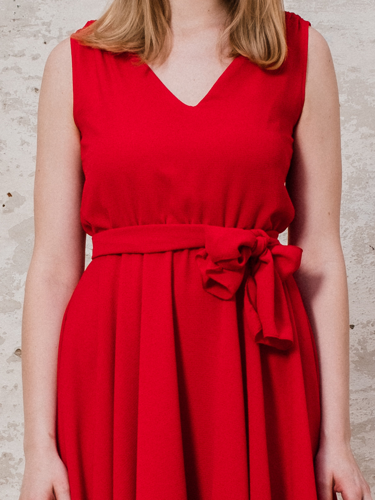 Crepèkleid Knallrot mit Tellerrock