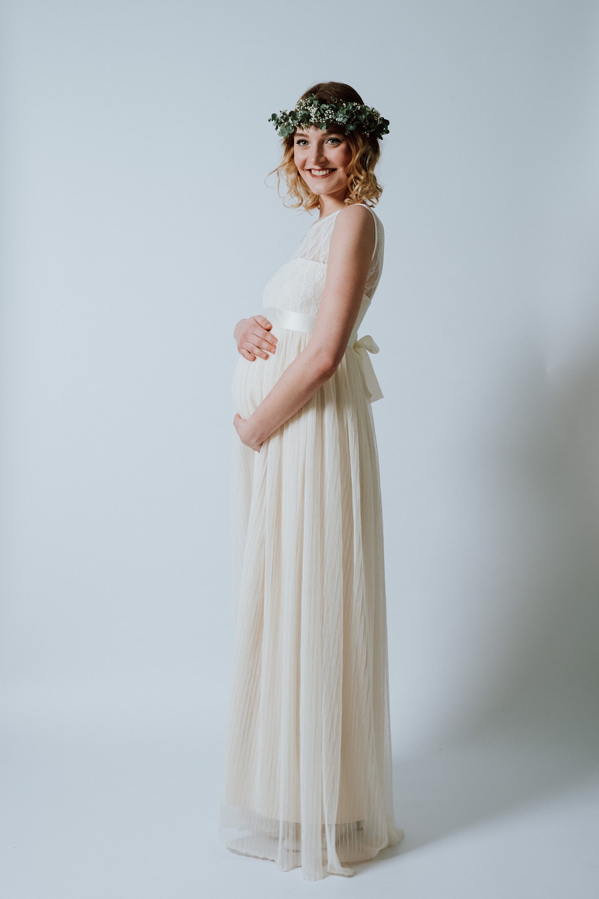 Schwangerschaftsbrautkleid lang mit Tüllrock