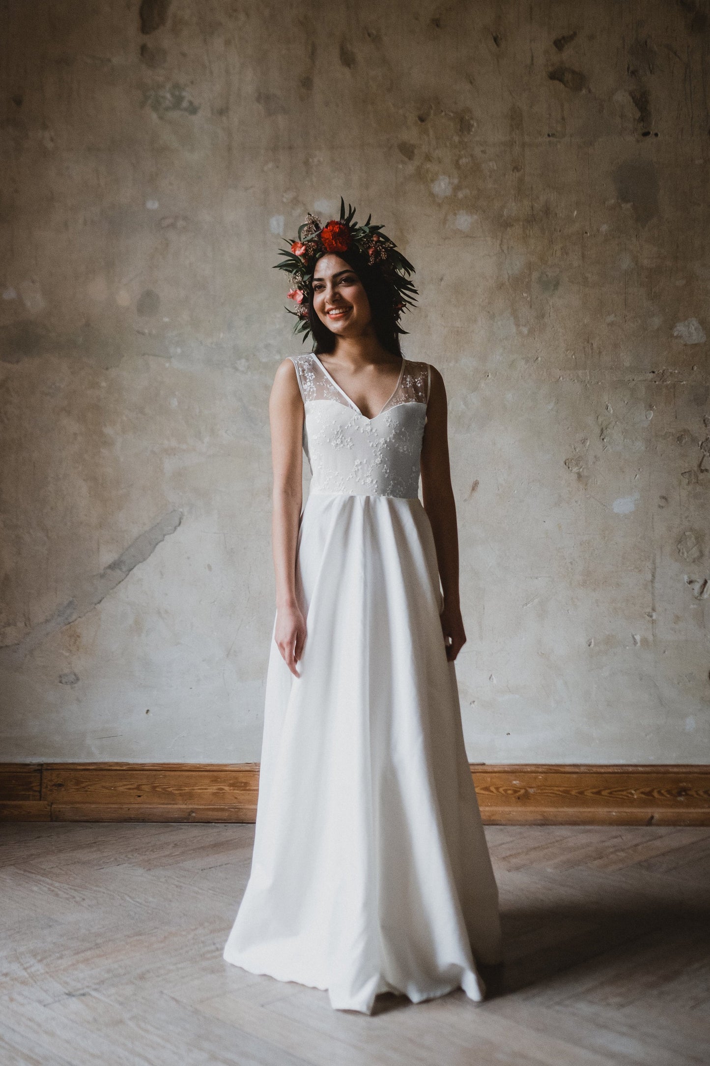 Bohobrautkleid mit tiefem Rückenausschnitt
