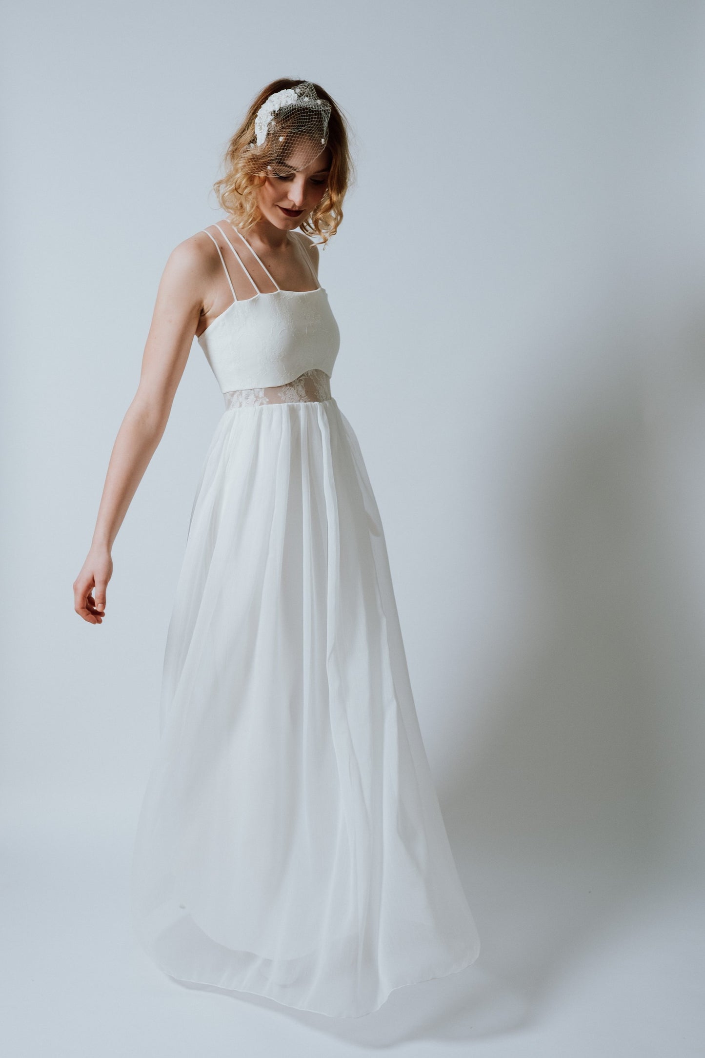 Boho Brautkleid mit feinen Trägern