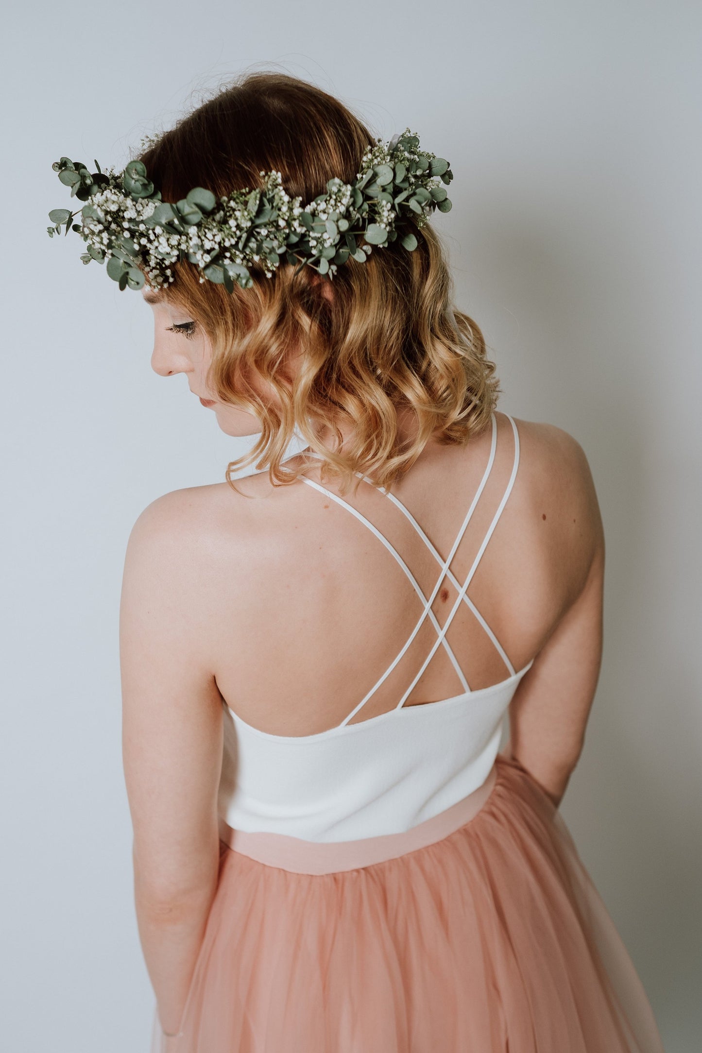 Tüllkleid mit großem Tüllrock und Trägertop in peach