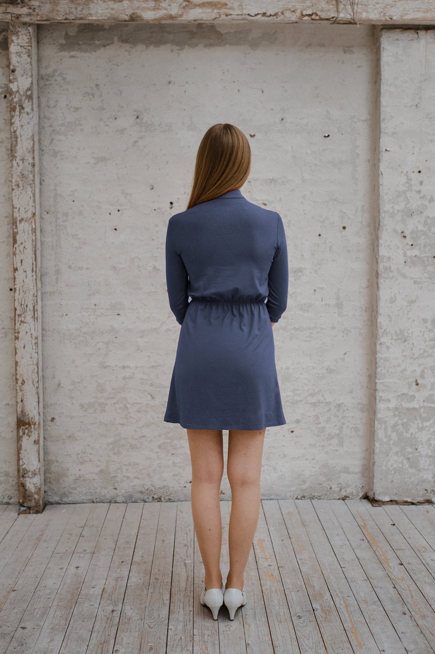 Jerseykleid mit Schleife in Jeansblau