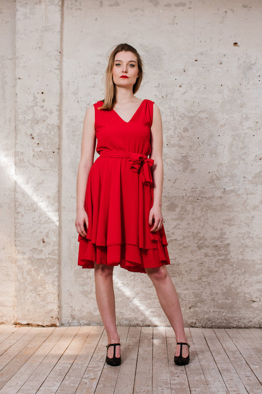 Crepèkleid Knallrot mit Tellerrock