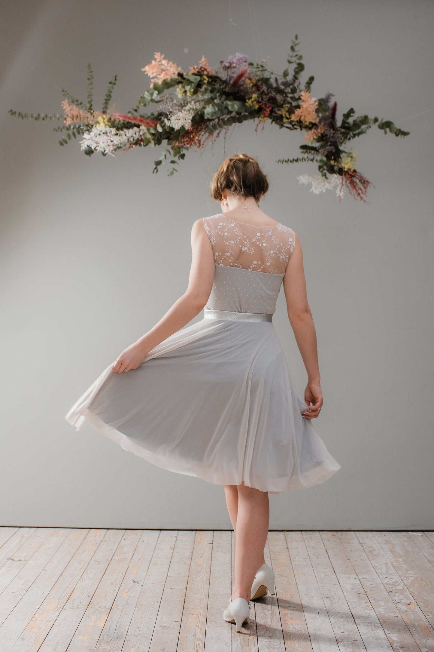 Chiffonrock Brautrock blaugrau