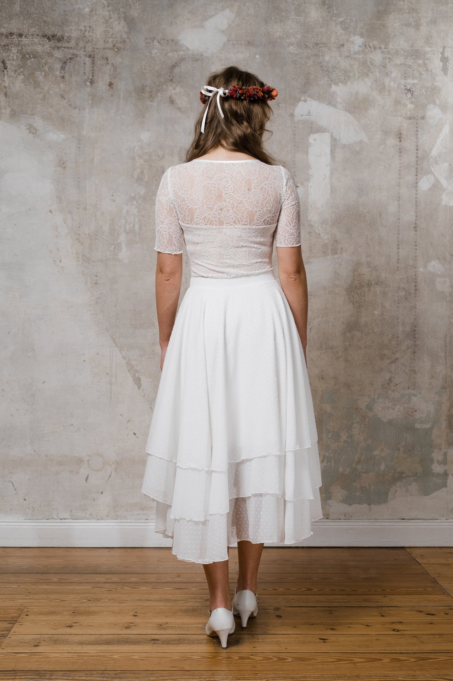 Brautbody Blätterspitze kurze Ärmel Brautrock Chiffon dreilagig