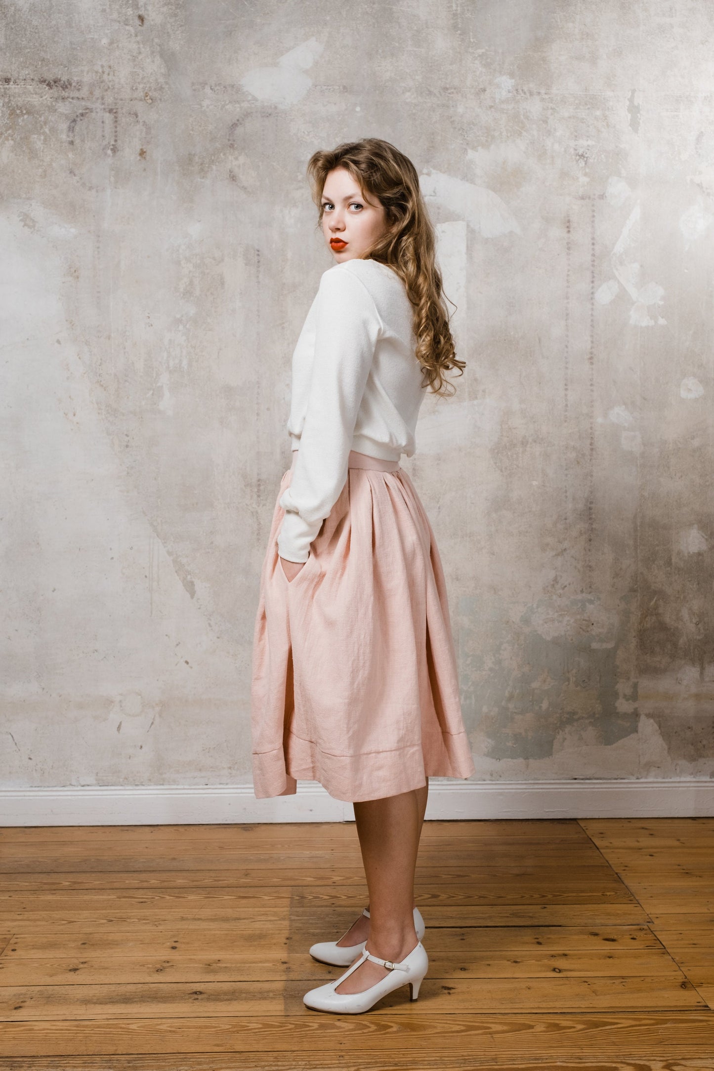 rosa Brautrock aus Leinen mit Croptop