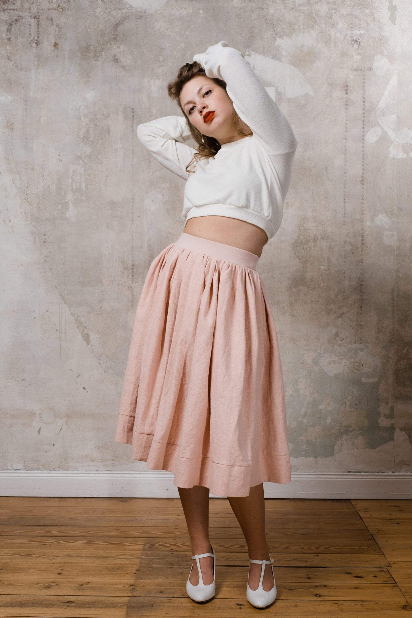 rosa Brautrock aus Leinen mit Croptop