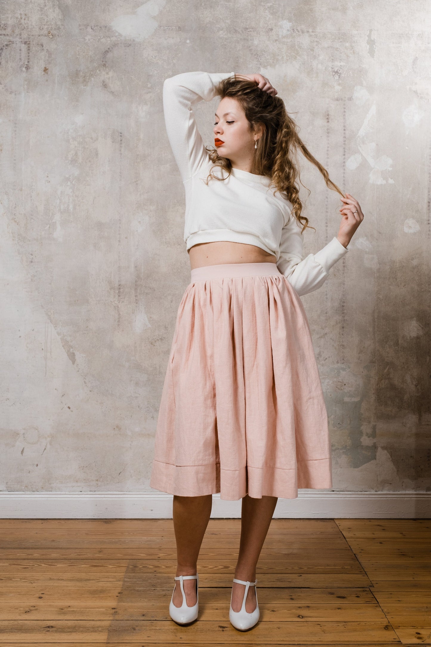 rosa Brautrock aus Leinen mit Croptop